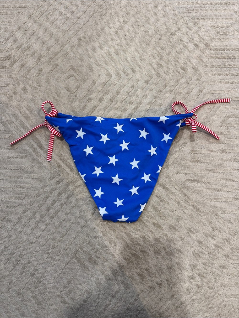 calzedonia Blue Star Print Tie-Side Bikini Bottoms
never worn 
size s - Picture 2 of 3